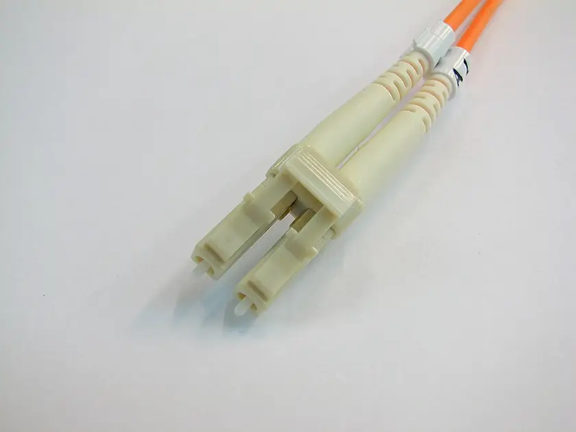 LC duplex optical fiber connector