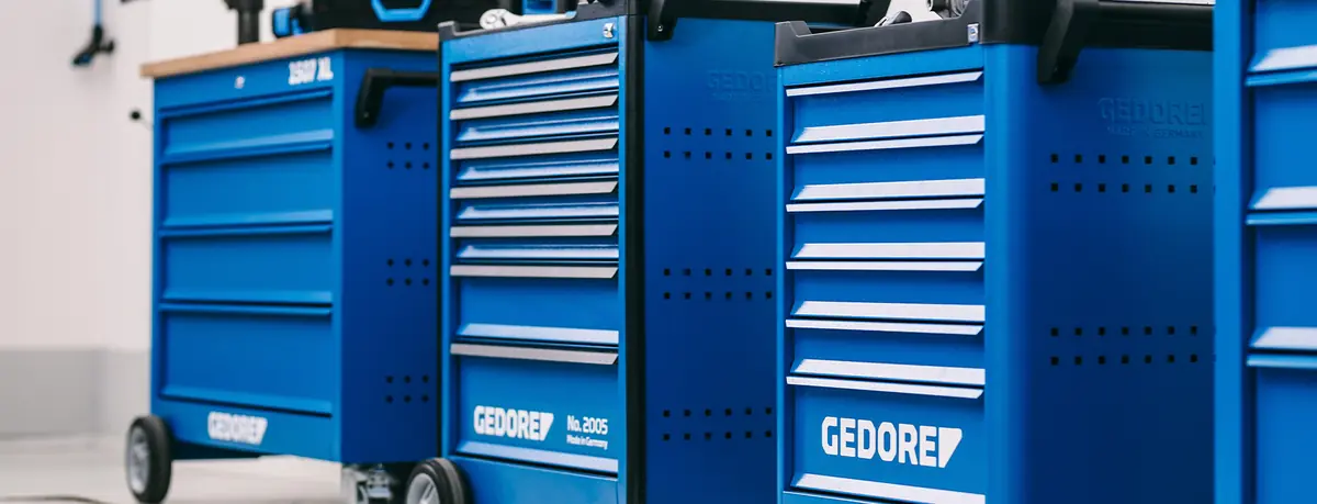 GEDORE tool trolleys and workbenches in a workshop