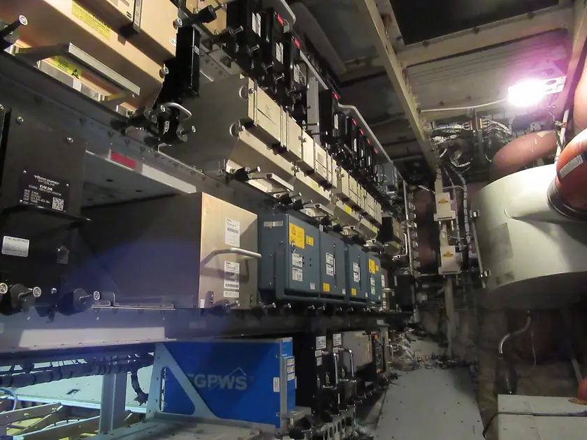Avionics equipment bay of an Airbus A319 with rack-mounted LRUs